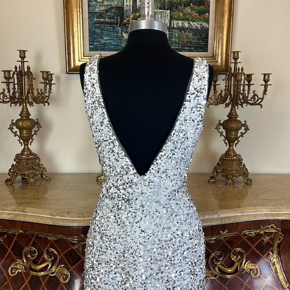 Women,formal all over sequins fitted special Occasion Evening dress - Picture 4 of 4